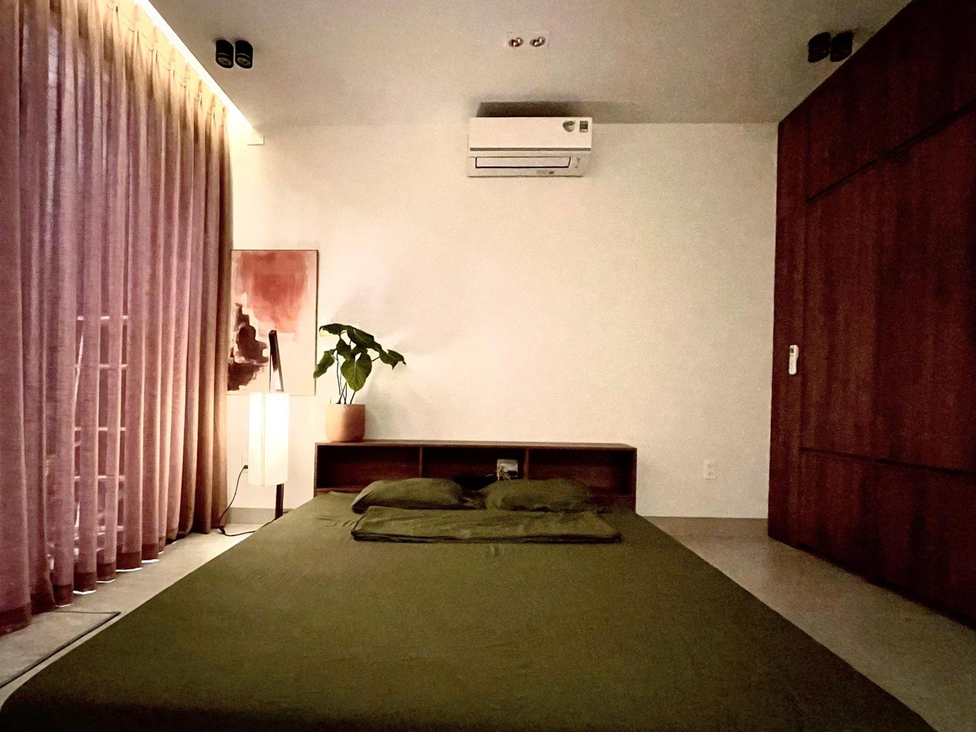 Owl's Night - Keo House